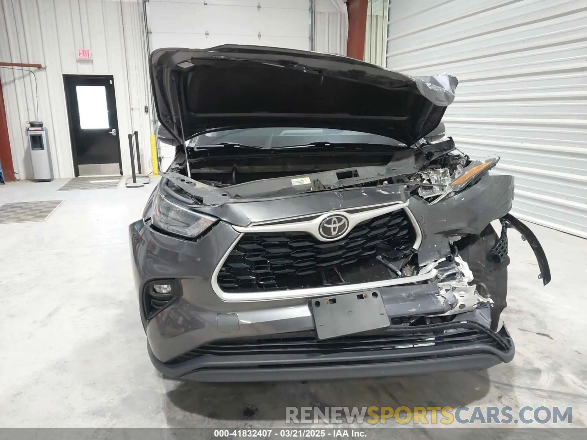 12 Photograph of a damaged car 5TDBZRBH3LS038023 TOYOTA HIGHLANDER 2020