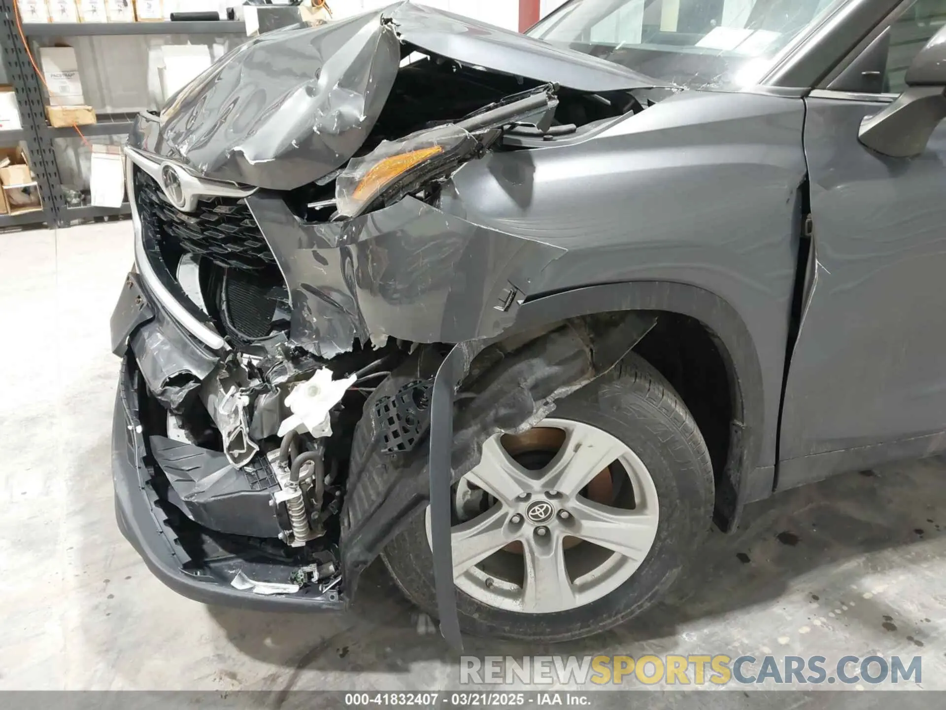 17 Photograph of a damaged car 5TDBZRBH3LS038023 TOYOTA HIGHLANDER 2020