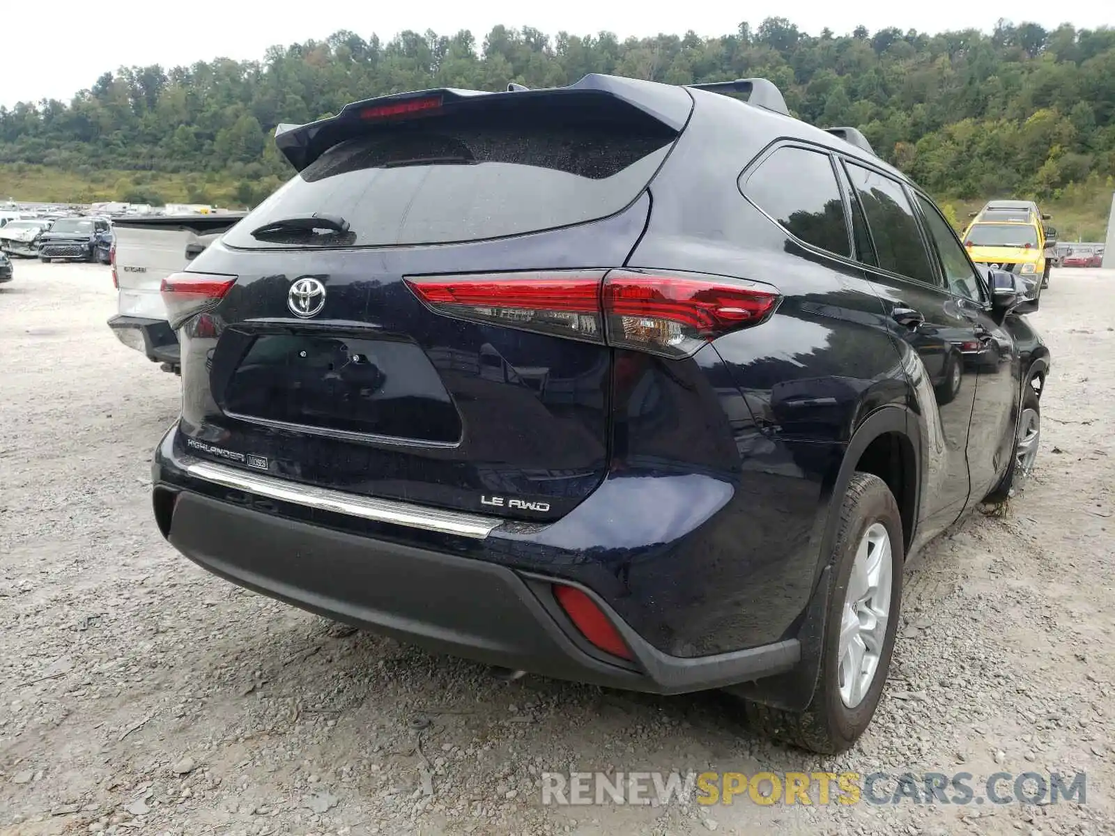 4 Photograph of a damaged car 5TDBZRBH3LS517509 TOYOTA HIGHLANDER 2020