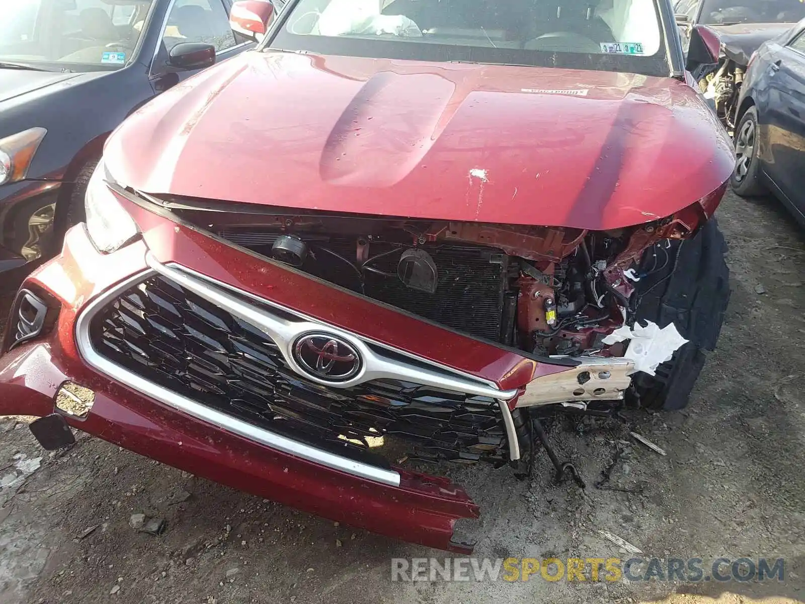 7 Photograph of a damaged car 5TDBZRBH4LS017102 TOYOTA HIGHLANDER 2020