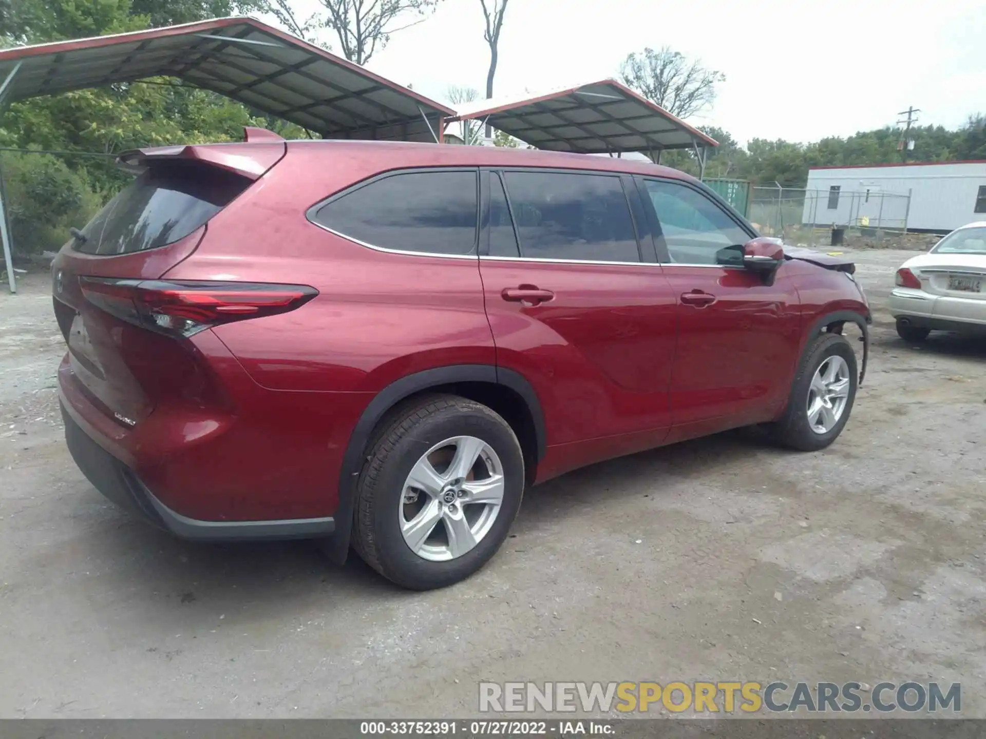 4 Photograph of a damaged car 5TDBZRBH4LS035342 TOYOTA HIGHLANDER 2020