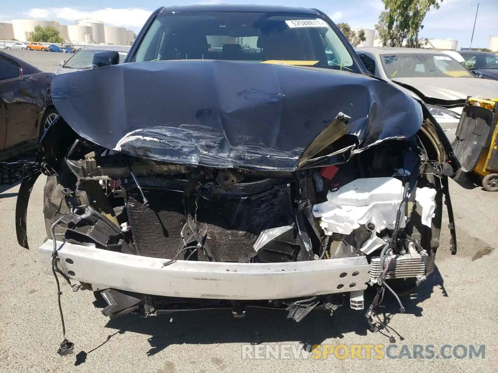 9 Photograph of a damaged car 5TDBZRBH4LS037088 TOYOTA HIGHLANDER 2020