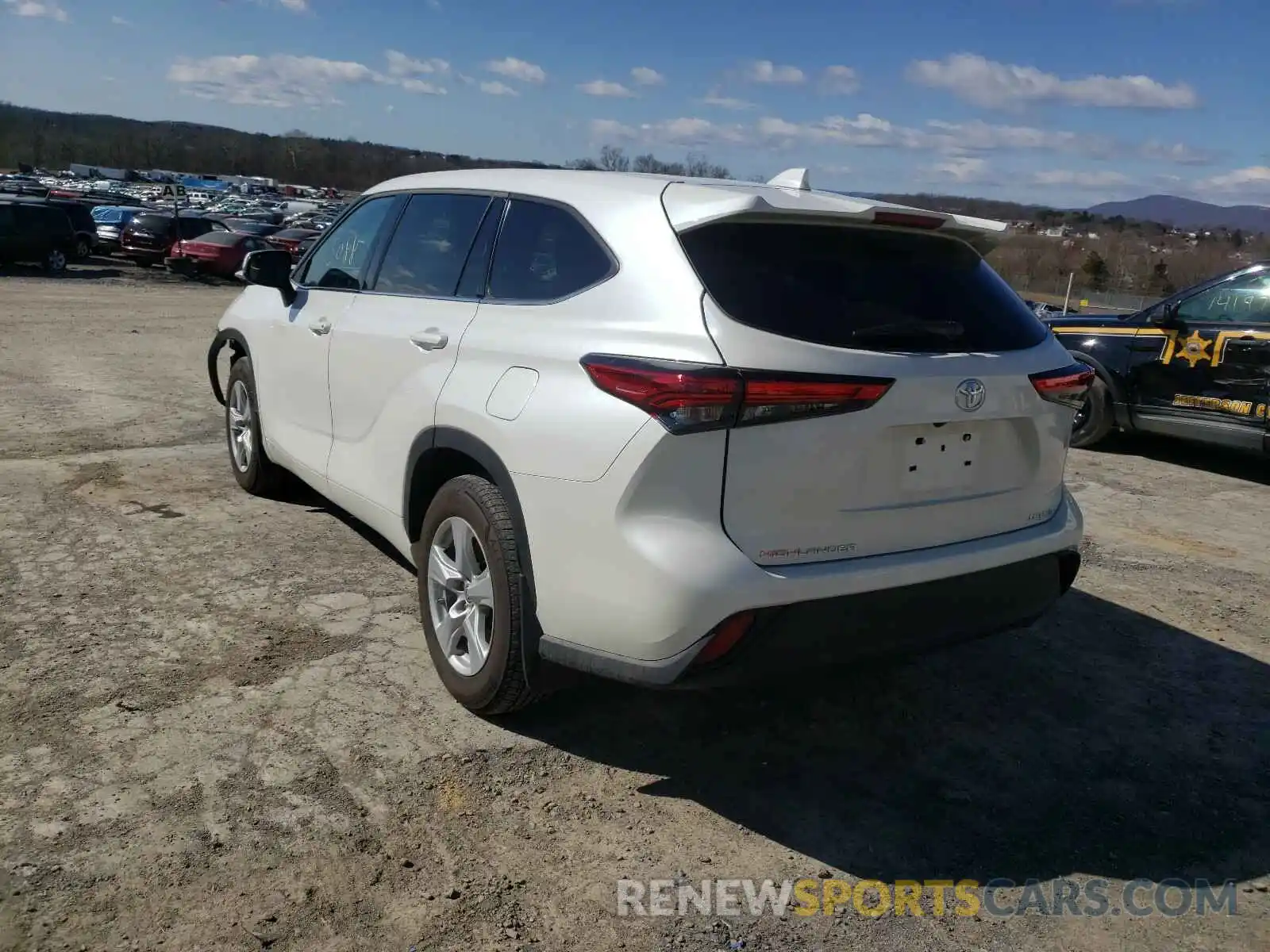 3 Photograph of a damaged car 5TDBZRBH6LS017859 TOYOTA HIGHLANDER 2020