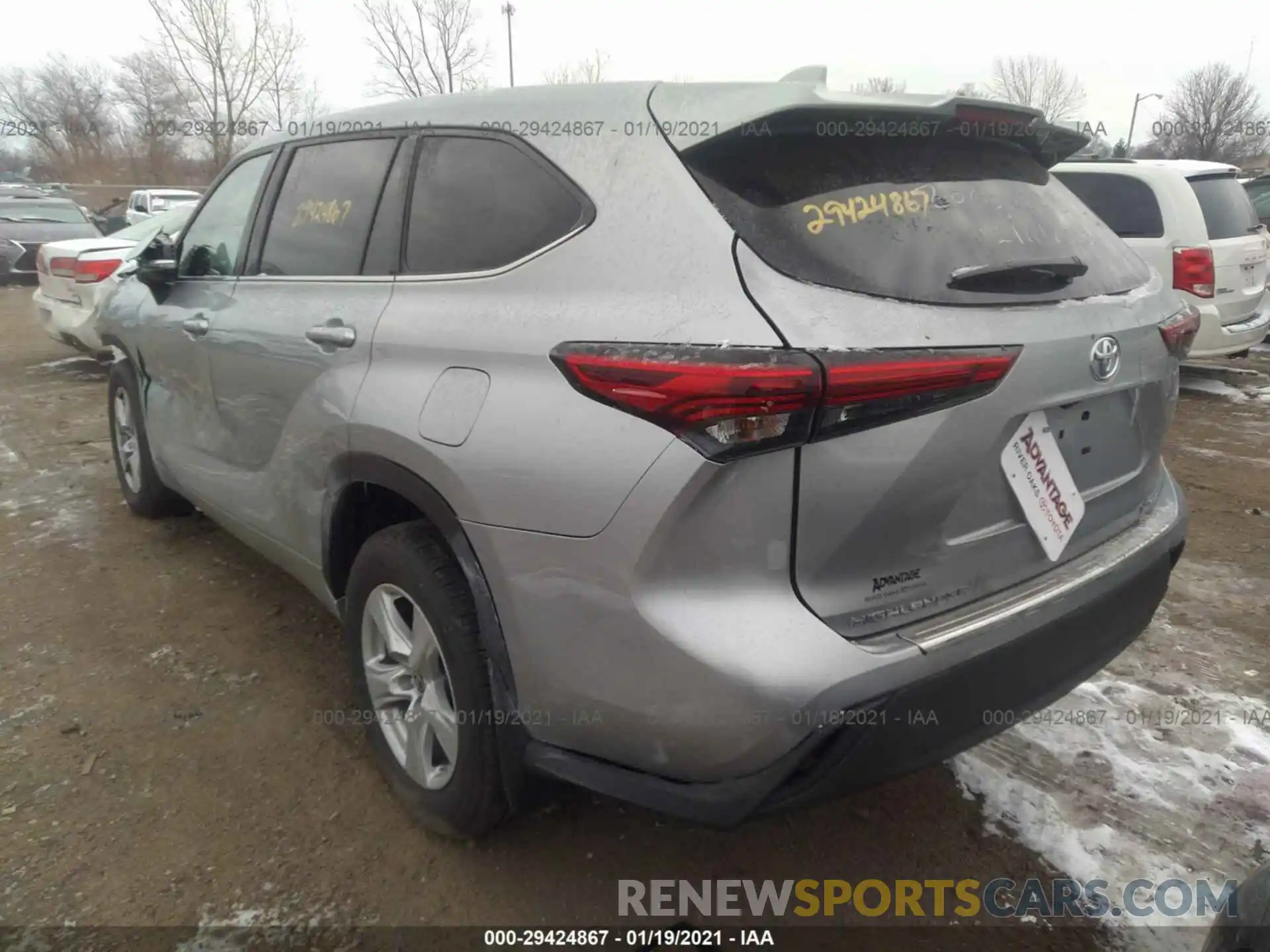 3 Photograph of a damaged car 5TDBZRBH6LS048853 TOYOTA HIGHLANDER 2020