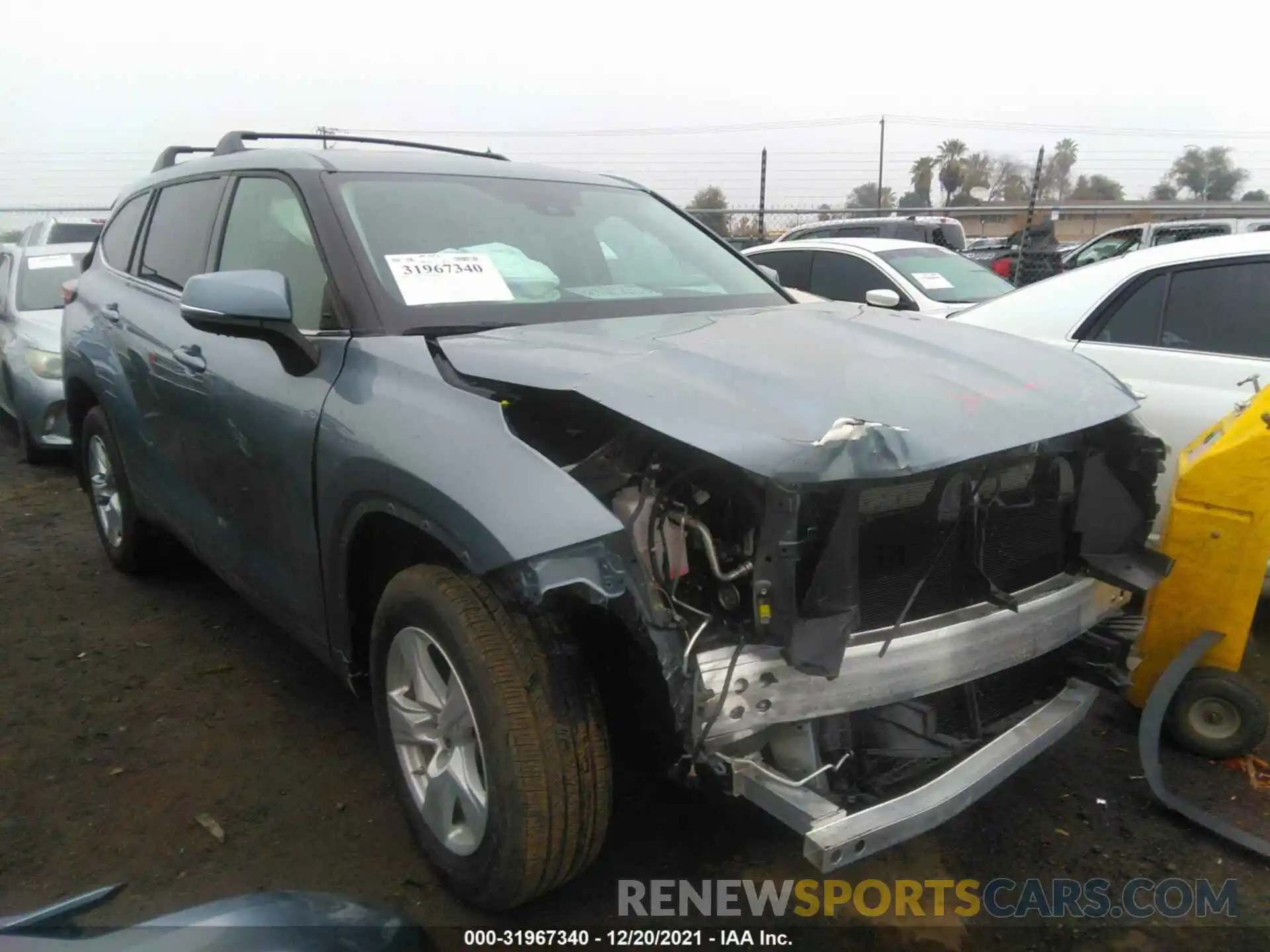 1 Photograph of a damaged car 5TDBZRBH8LS045971 TOYOTA HIGHLANDER 2020