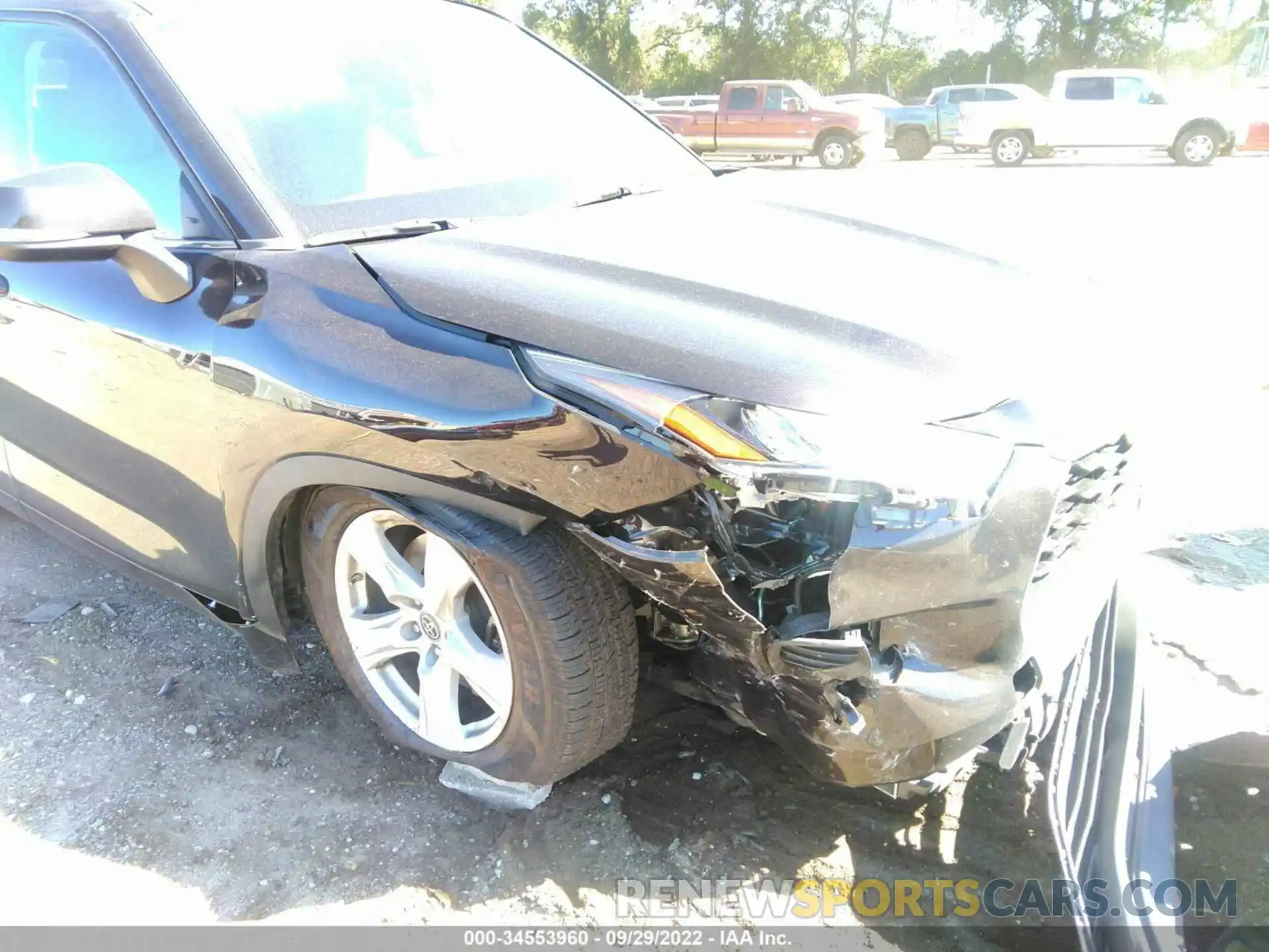 6 Photograph of a damaged car 5TDCZRAH0LS019421 TOYOTA HIGHLANDER 2020