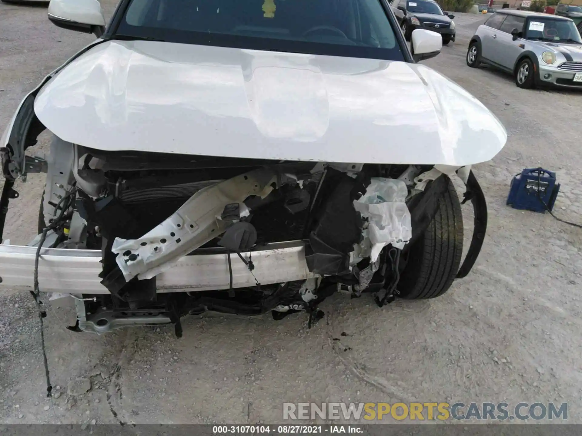 6 Photograph of a damaged car 5TDCZRAH0LS507591 TOYOTA HIGHLANDER 2020