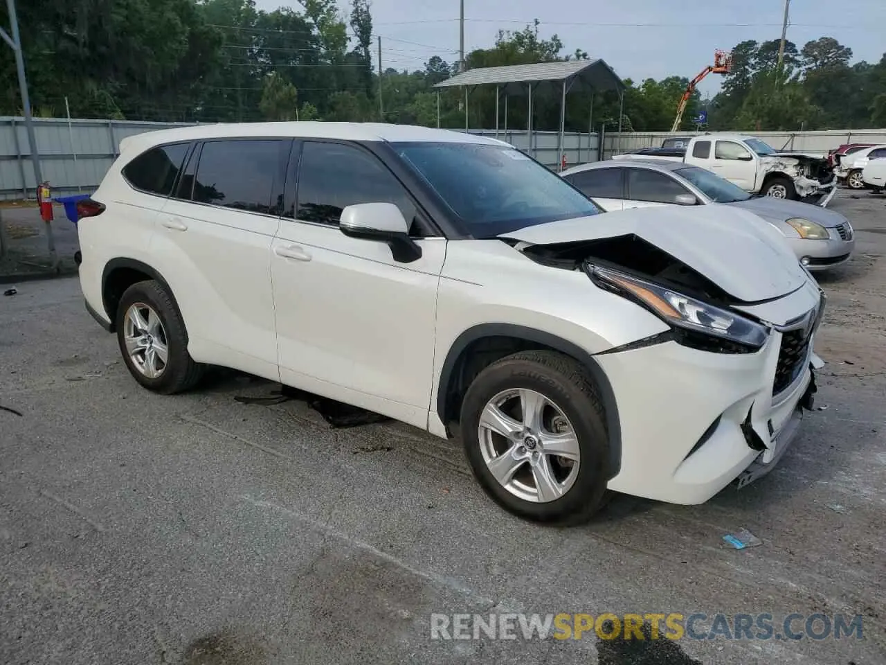 4 Photograph of a damaged car 5TDCZRAH2LS504059 TOYOTA HIGHLANDER 2020