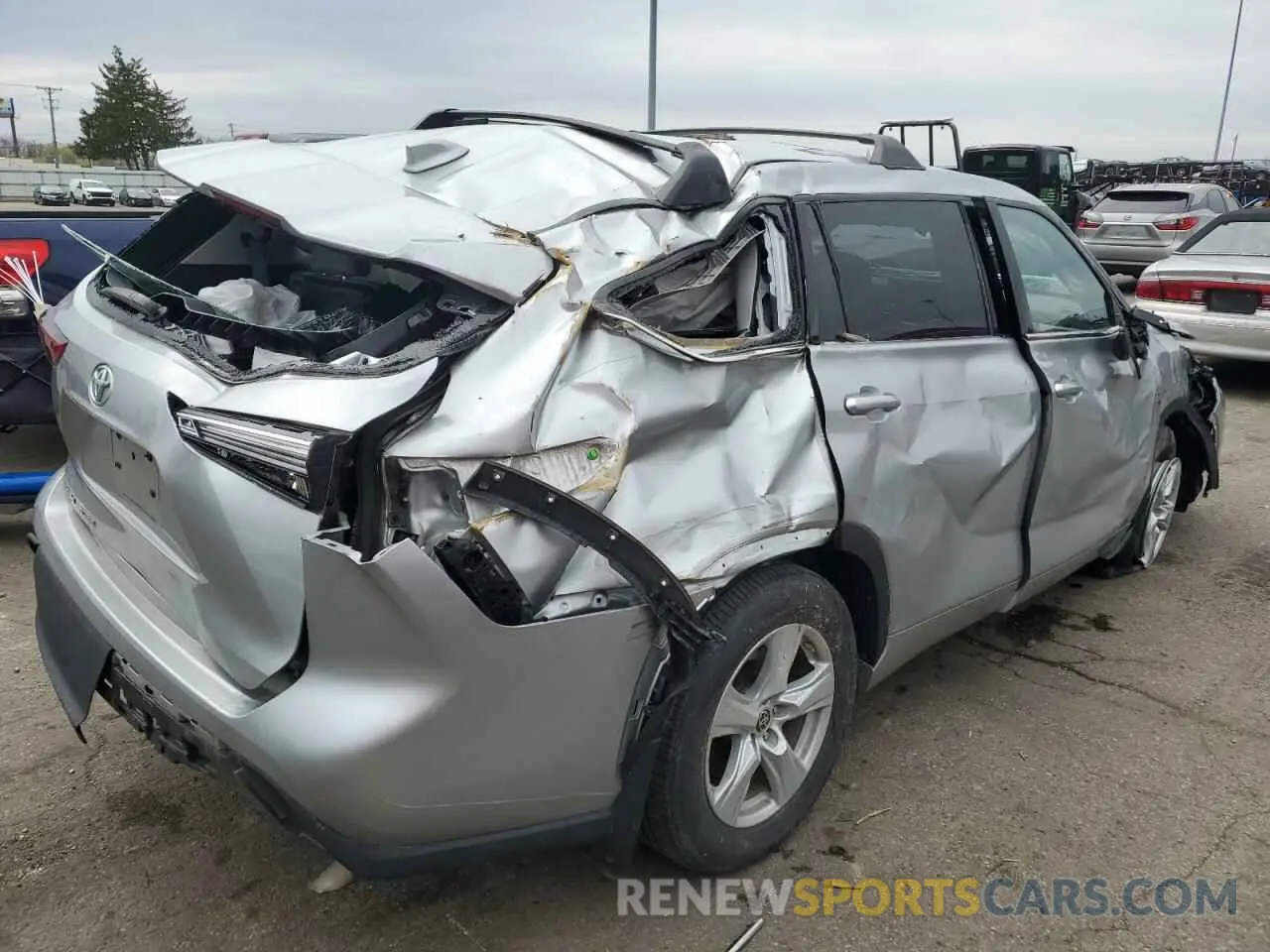3 Photograph of a damaged car 5TDCZRAH2LS507172 TOYOTA HIGHLANDER 2020