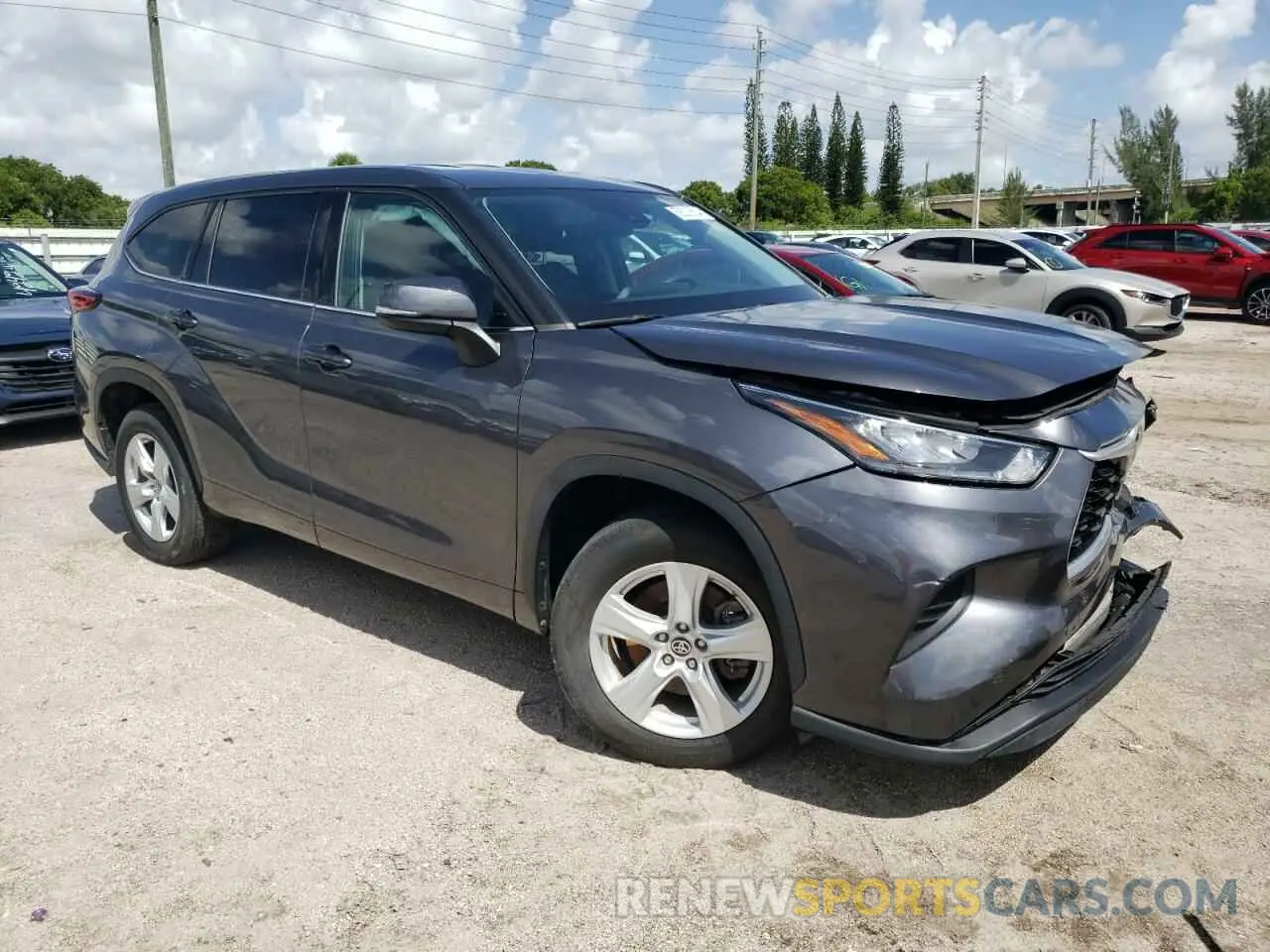 4 Photograph of a damaged car 5TDCZRAH2LS508628 TOYOTA HIGHLANDER 2020
