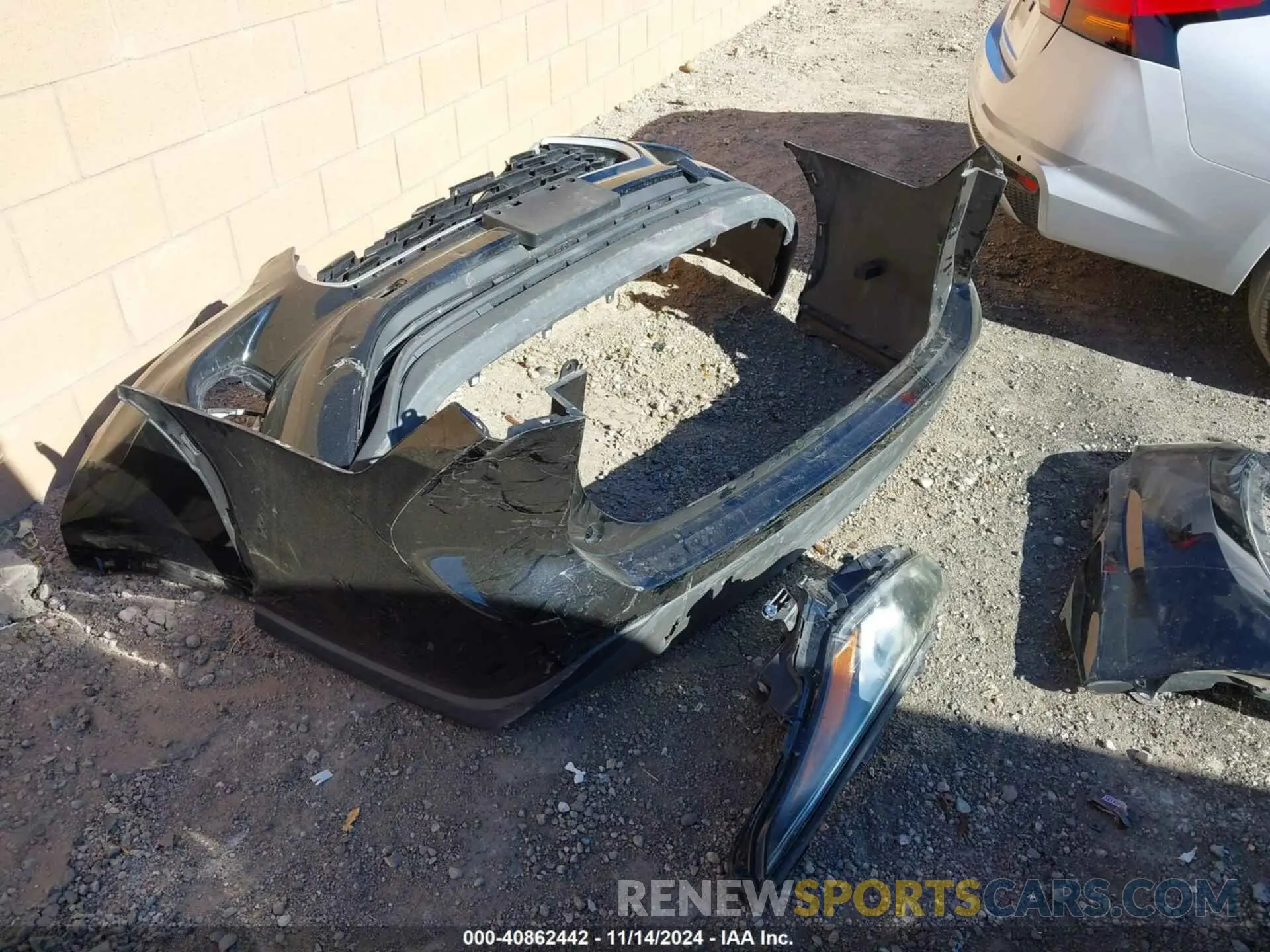 18 Photograph of a damaged car 5TDCZRAH2LS509441 TOYOTA HIGHLANDER 2020