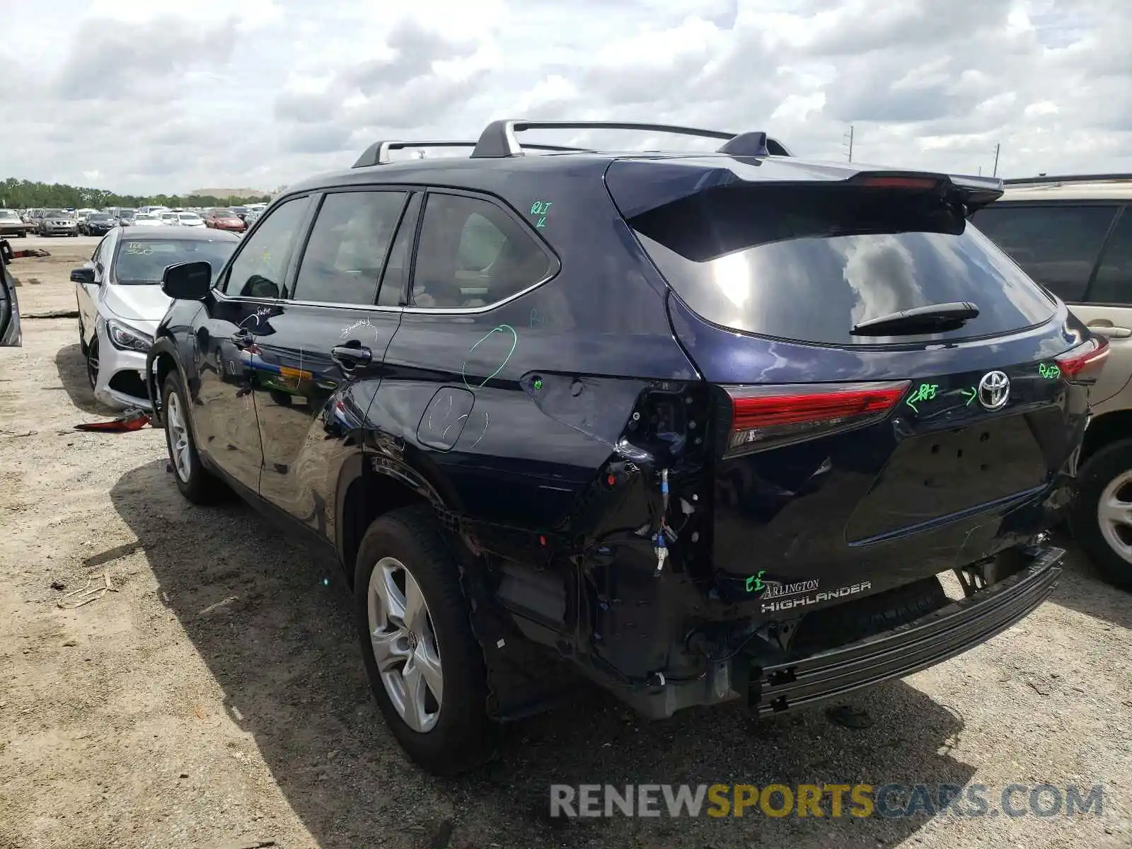 3 Photograph of a damaged car 5TDCZRAH4LS002024 TOYOTA HIGHLANDER 2020