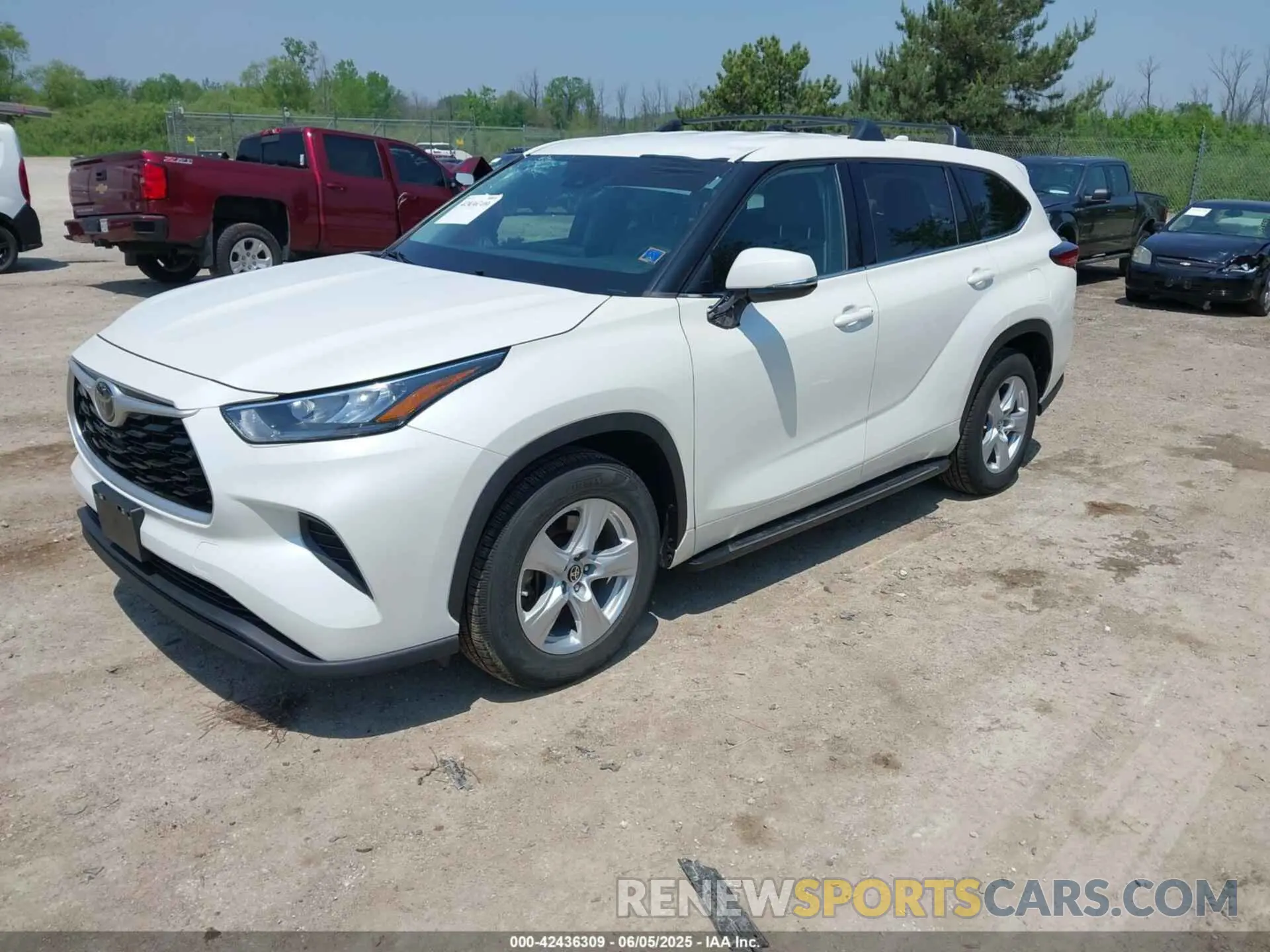2 Photograph of a damaged car 5TDCZRAH4LS028560 TOYOTA HIGHLANDER 2020