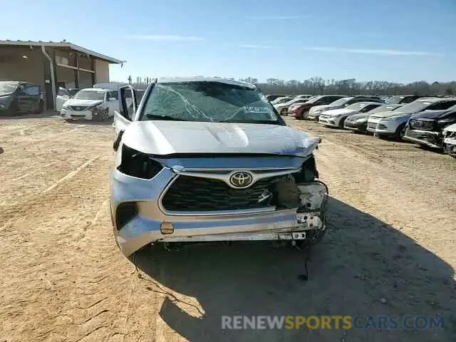 11 Photograph of a damaged car 5TDCZRAH4LS506413 TOYOTA HIGHLANDER 2020