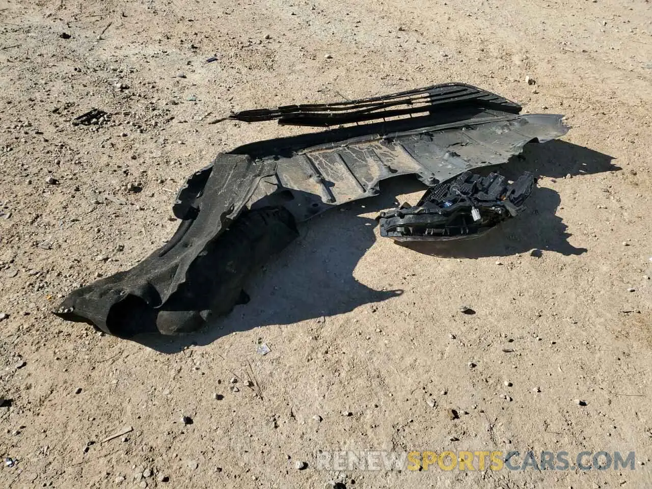 13 Photograph of a damaged car 5TDCZRAH4LS506413 TOYOTA HIGHLANDER 2020