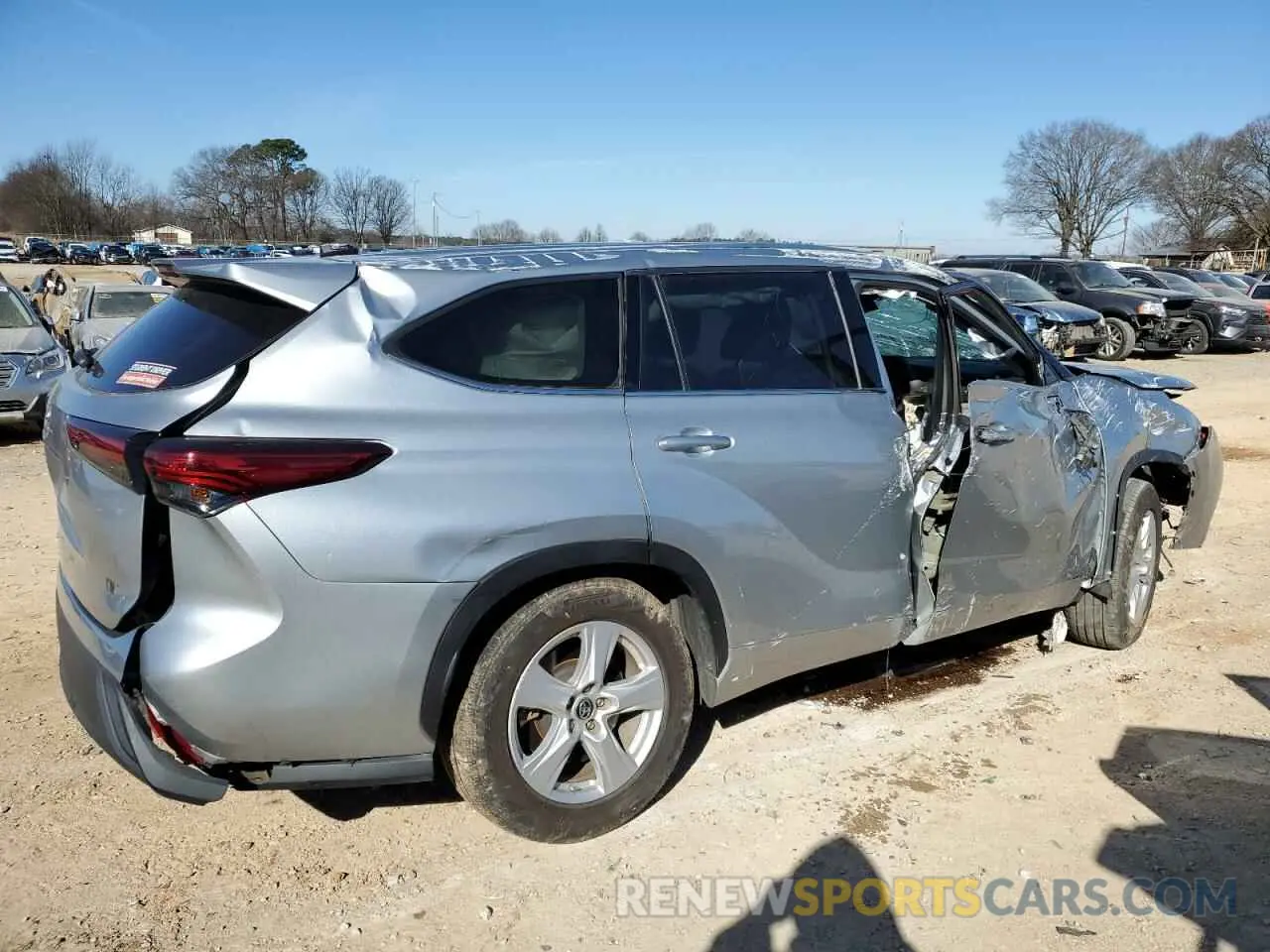 3 Photograph of a damaged car 5TDCZRAH4LS506413 TOYOTA HIGHLANDER 2020