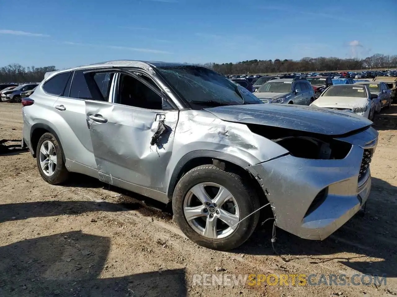 4 Photograph of a damaged car 5TDCZRAH4LS506413 TOYOTA HIGHLANDER 2020