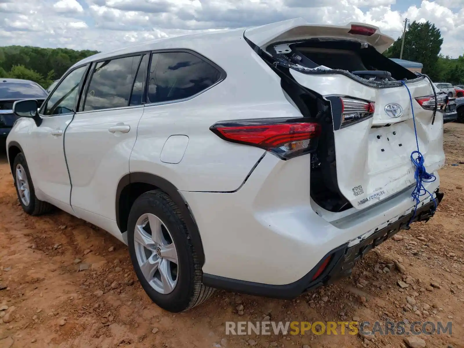 3 Photograph of a damaged car 5TDCZRAH5LS503889 TOYOTA HIGHLANDER 2020