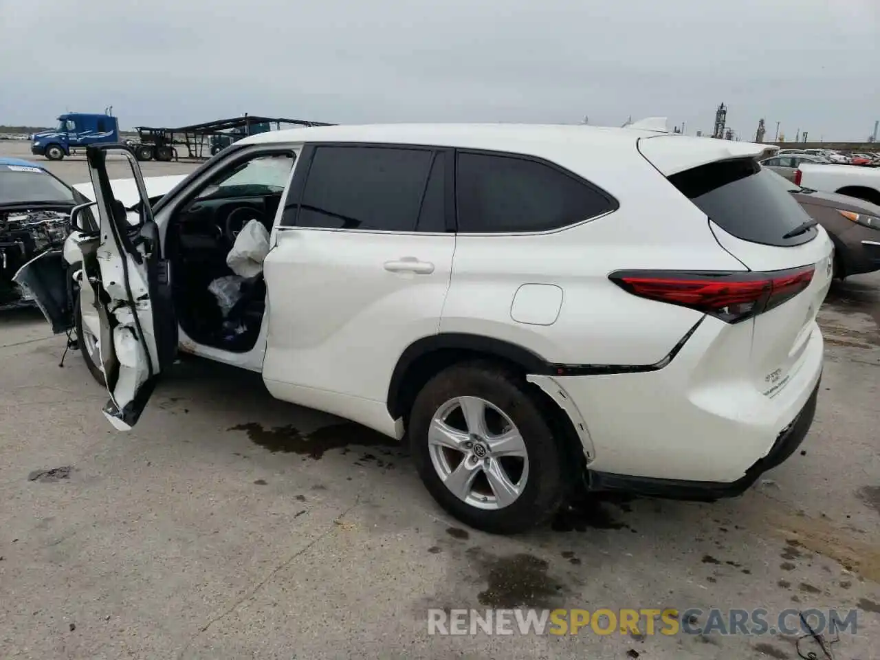 2 Photograph of a damaged car 5TDCZRAH5LS511474 TOYOTA HIGHLANDER 2020