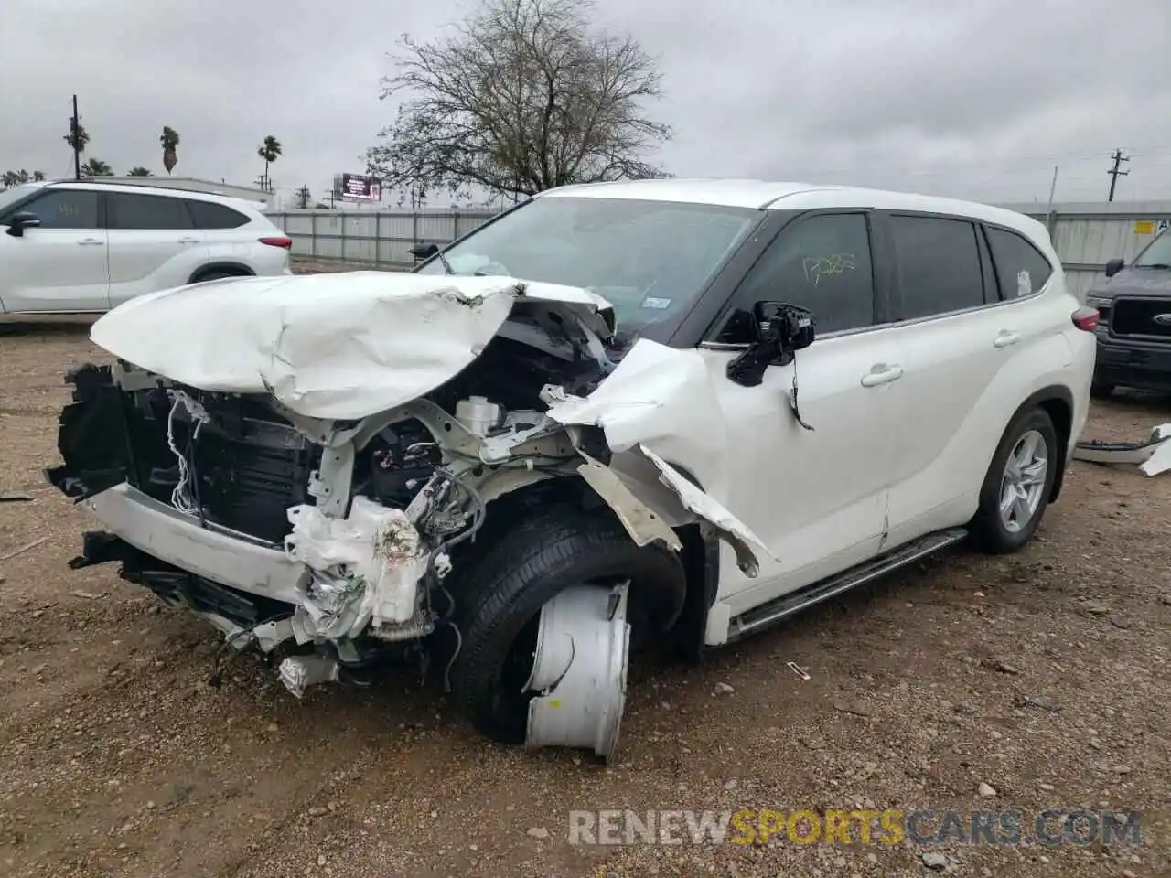 2 Photograph of a damaged car 5TDCZRAH5LS512334 TOYOTA HIGHLANDER 2020