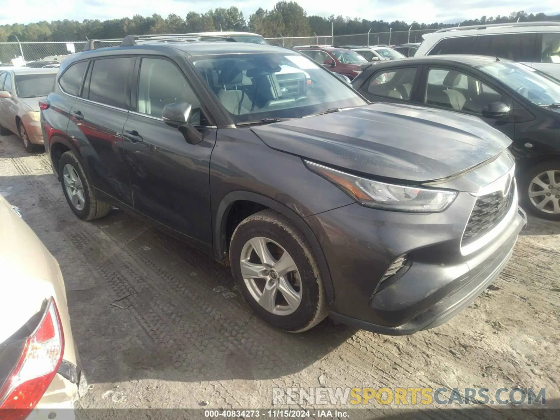 1 Photograph of a damaged car 5TDCZRAH6LS506011 TOYOTA HIGHLANDER 2020