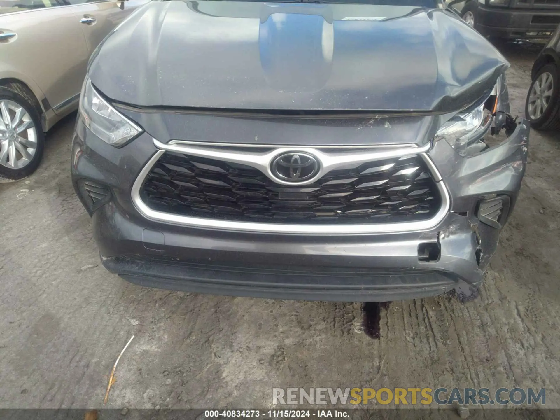 12 Photograph of a damaged car 5TDCZRAH6LS506011 TOYOTA HIGHLANDER 2020