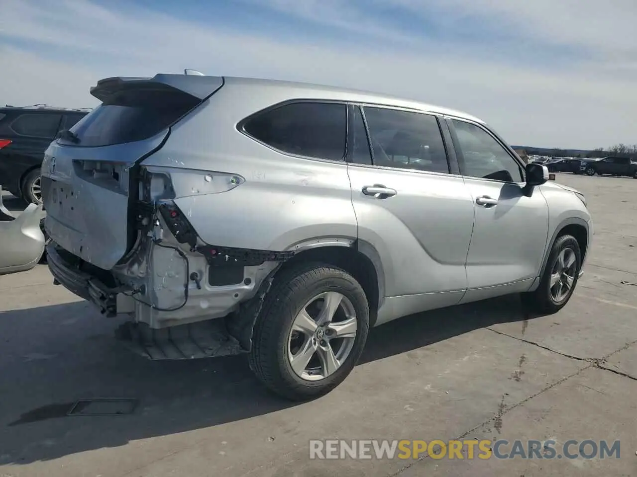 3 Photograph of a damaged car 5TDCZRAH8LS502235 TOYOTA HIGHLANDER 2020