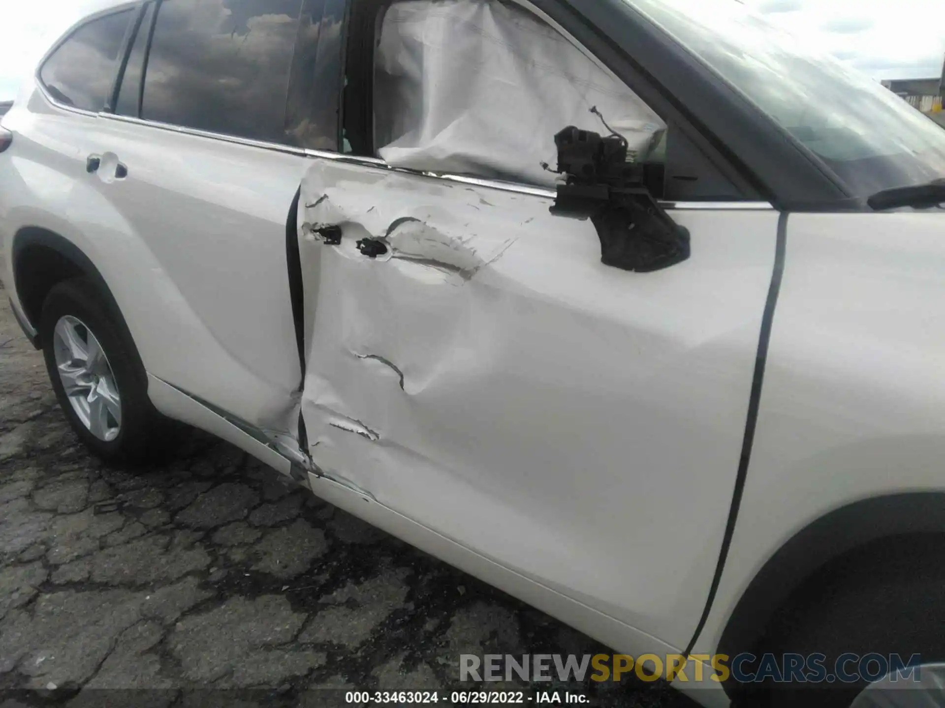 6 Photograph of a damaged car 5TDCZRAH9LS507945 TOYOTA HIGHLANDER 2020