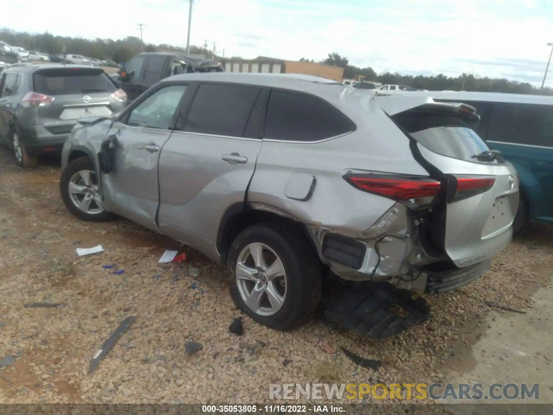 3 Photograph of a damaged car 5TDCZRAH9LS510490 TOYOTA HIGHLANDER 2020