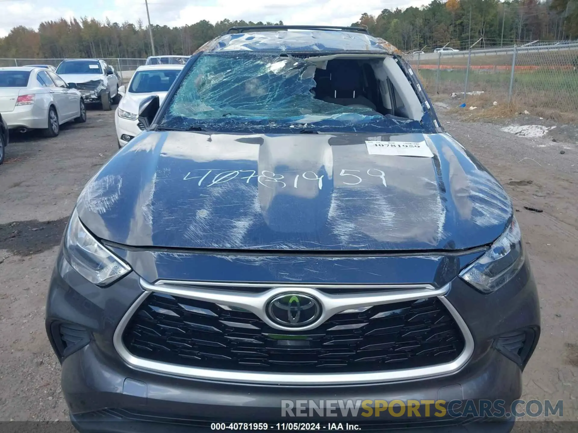 6 Photograph of a damaged car 5TDCZRAHXLS014209 TOYOTA HIGHLANDER 2020