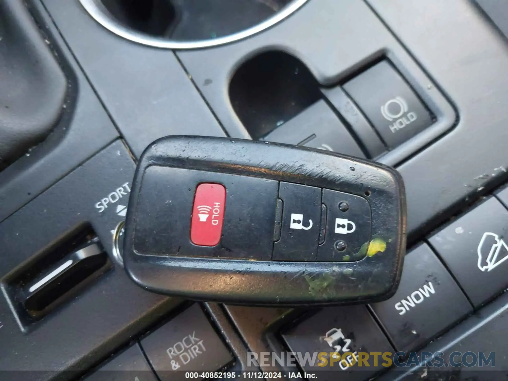 11 Photograph of a damaged car 5TDCZRBH5LS505009 TOYOTA HIGHLANDER 2020