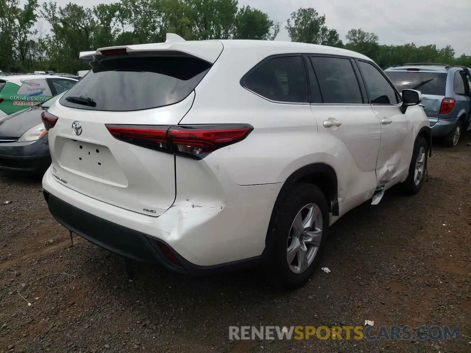 4 Photograph of a damaged car 5TDCZRBH6LS035282 TOYOTA HIGHLANDER 2020