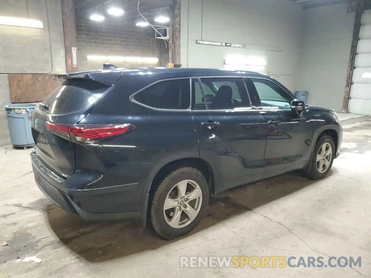 3 Photograph of a damaged car 5TDCZRBH8LS514044 TOYOTA HIGHLANDER 2020