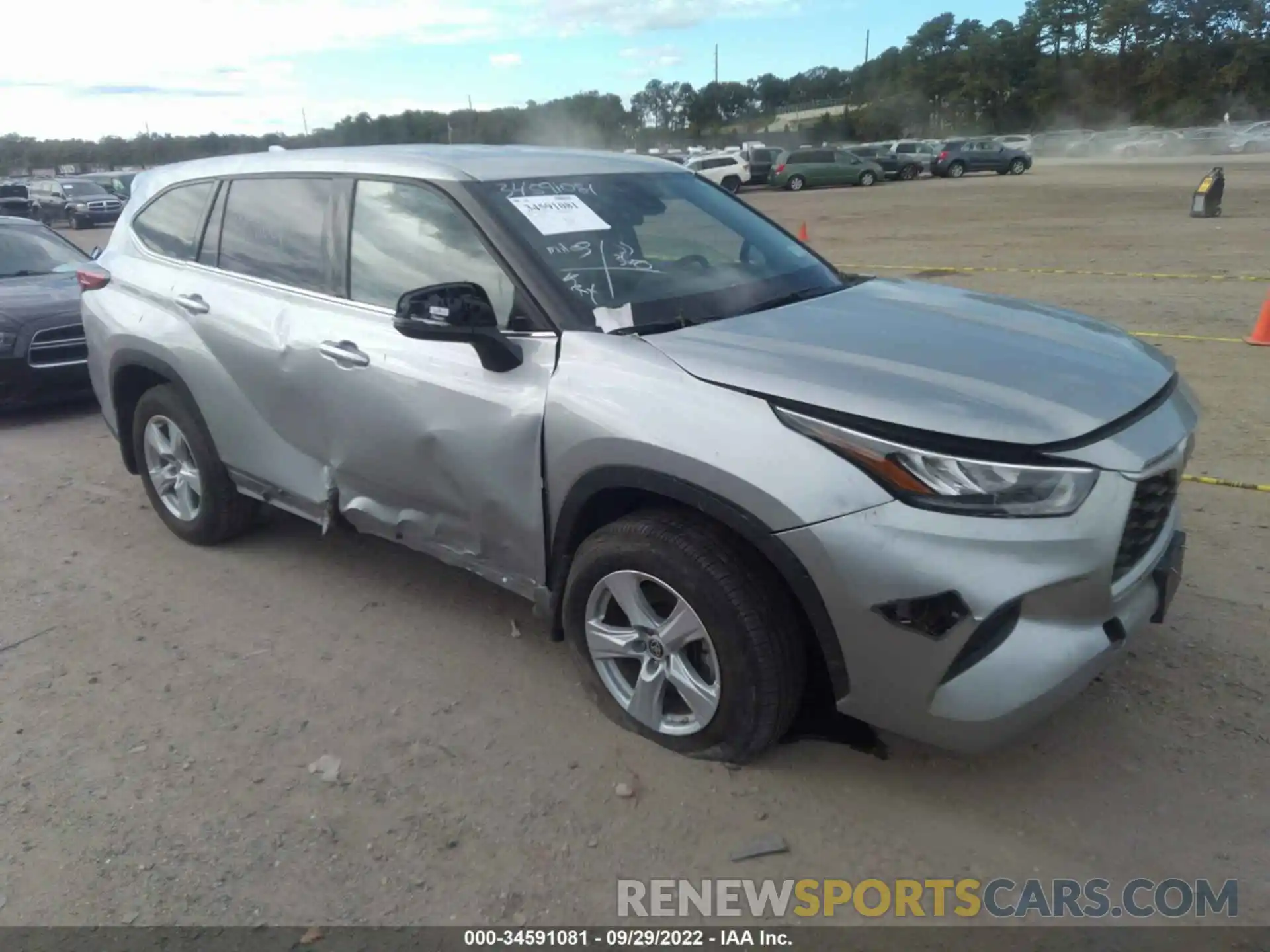 1 Photograph of a damaged car 5TDCZRBH9LS042033 TOYOTA HIGHLANDER 2020