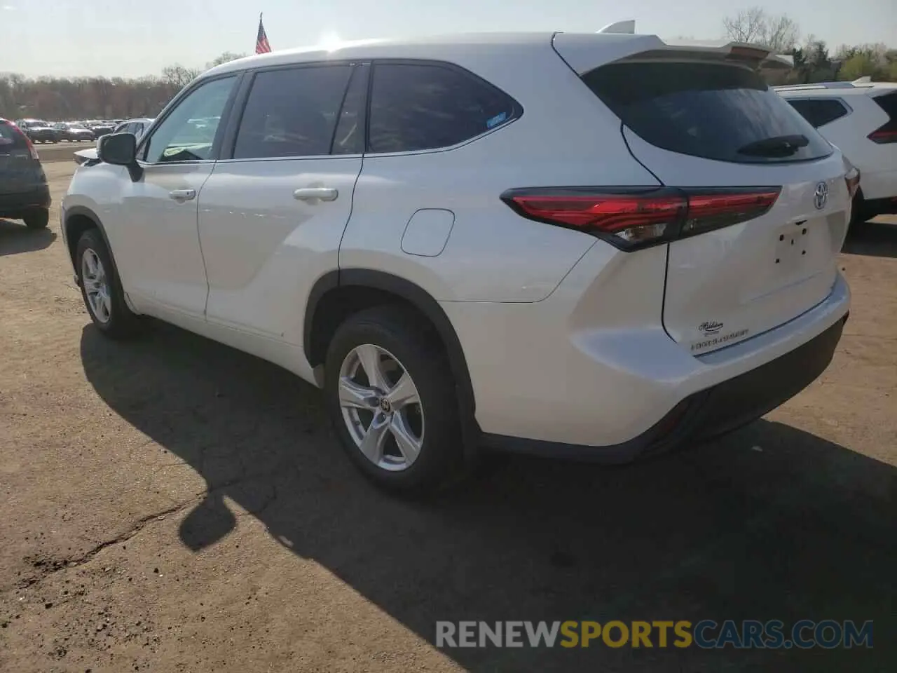 2 Photograph of a damaged car 5TDCZRBH9LS504672 TOYOTA HIGHLANDER 2020