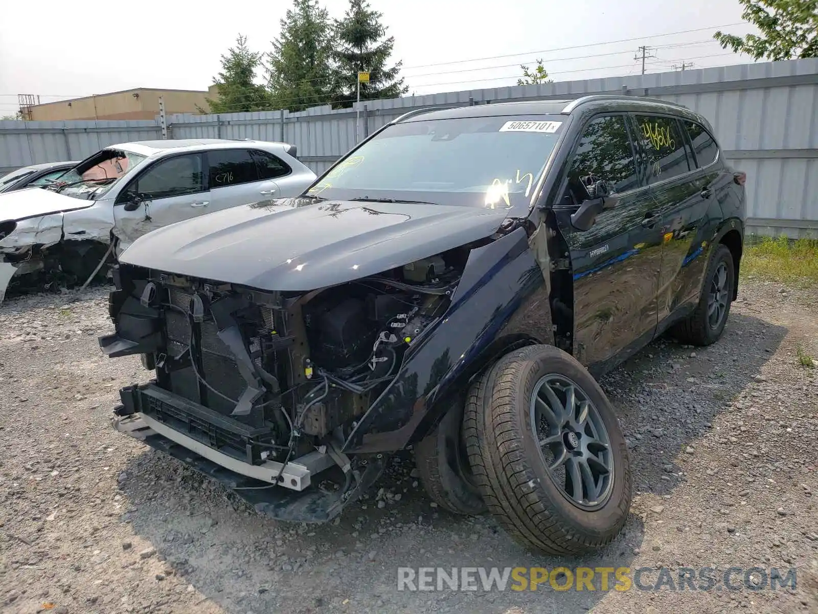 2 Photograph of a damaged car 5TDDBRCH3LS006233 TOYOTA HIGHLANDER 2020