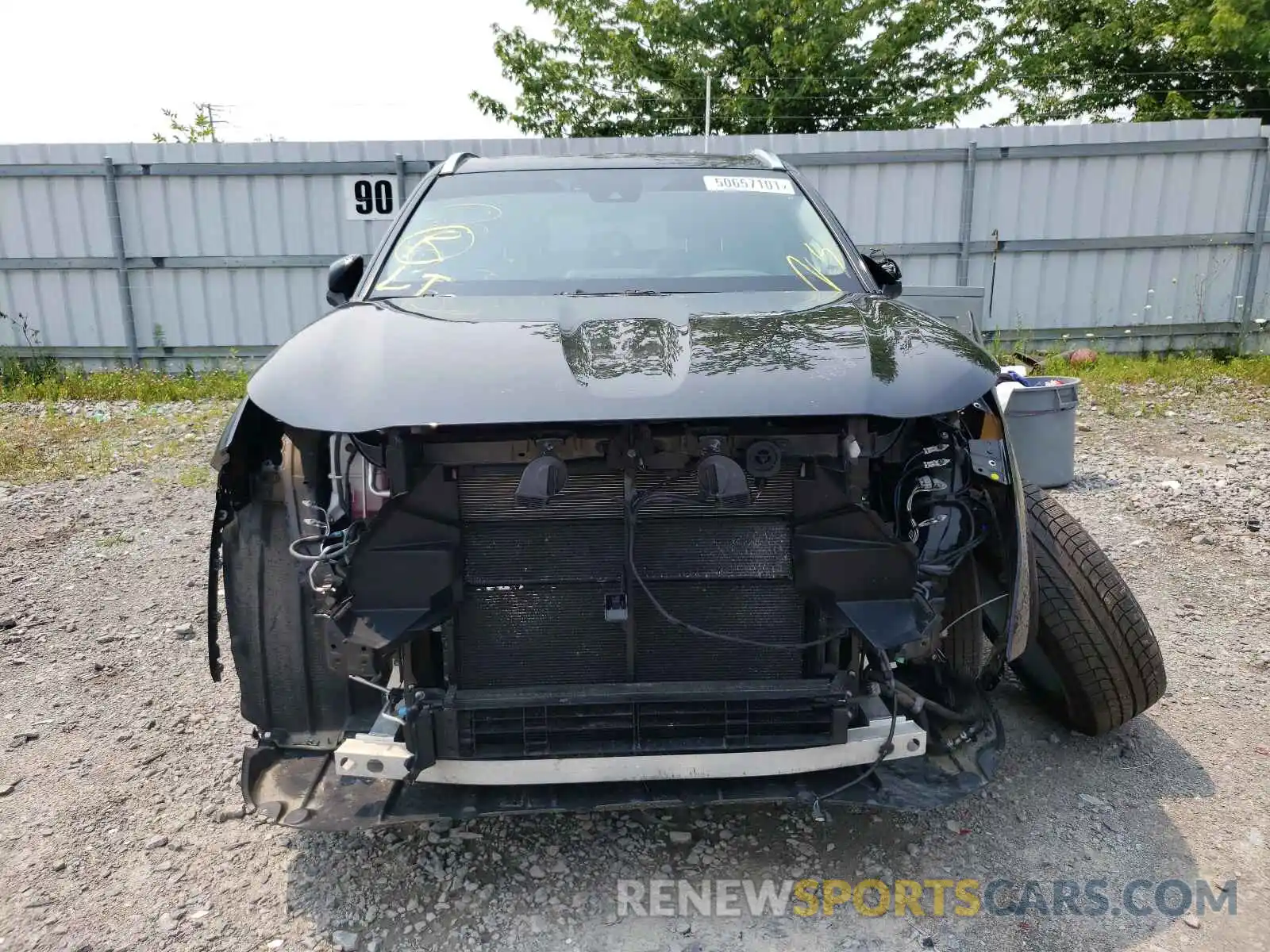 9 Photograph of a damaged car 5TDDBRCH3LS006233 TOYOTA HIGHLANDER 2020