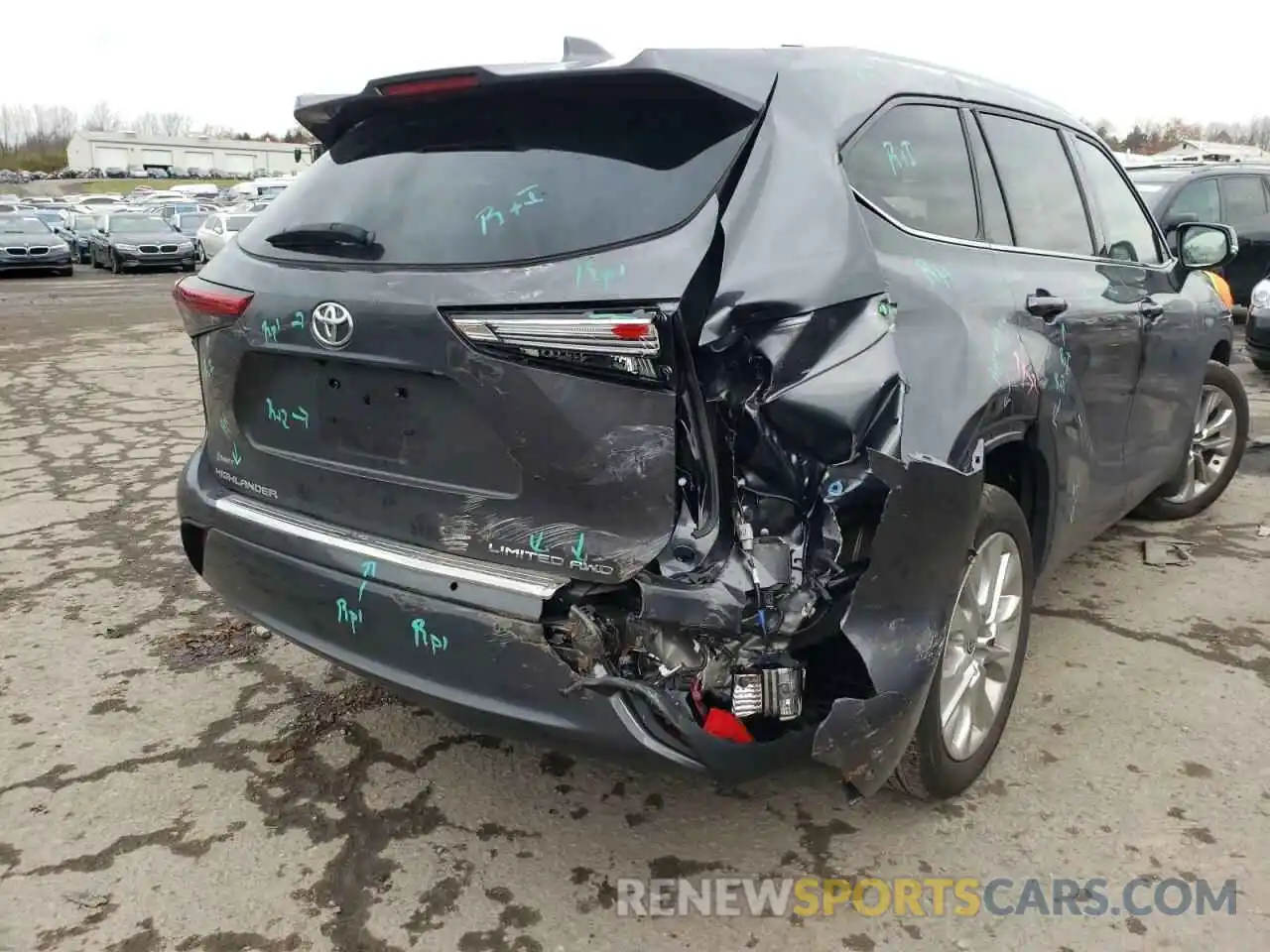 9 Photograph of a damaged car 5TDDZRBH0LS020670 TOYOTA HIGHLANDER 2020