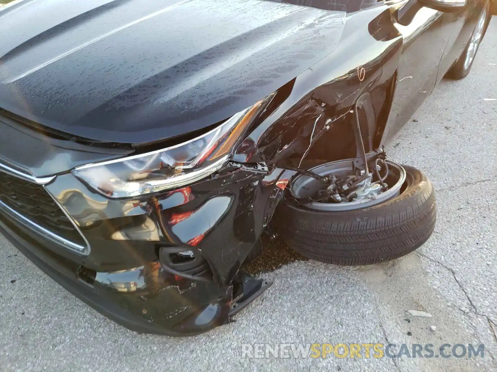 9 Photograph of a damaged car 5TDDZRBH0LS021141 TOYOTA HIGHLANDER 2020