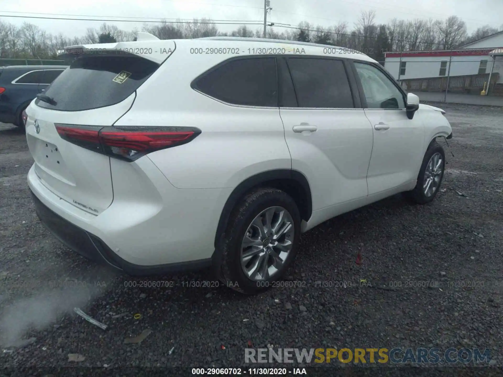 4 Photograph of a damaged car 5TDDZRBH0LS034598 TOYOTA HIGHLANDER 2020