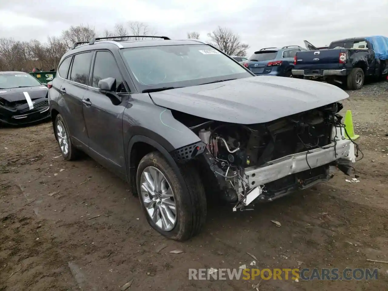 1 Photograph of a damaged car 5TDDZRBH1LS016823 TOYOTA HIGHLANDER 2020