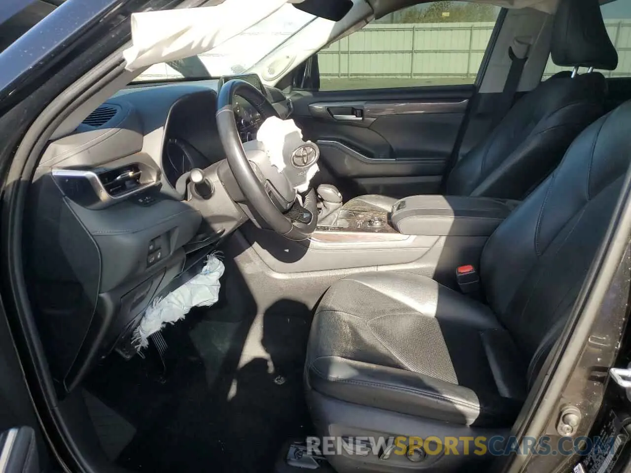 7 Photograph of a damaged car 5TDDZRBH1LS055833 TOYOTA HIGHLANDER 2020