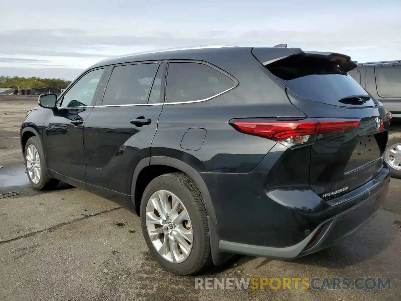 2 Photograph of a damaged car 5TDDZRBH2LS014305 TOYOTA HIGHLANDER 2020