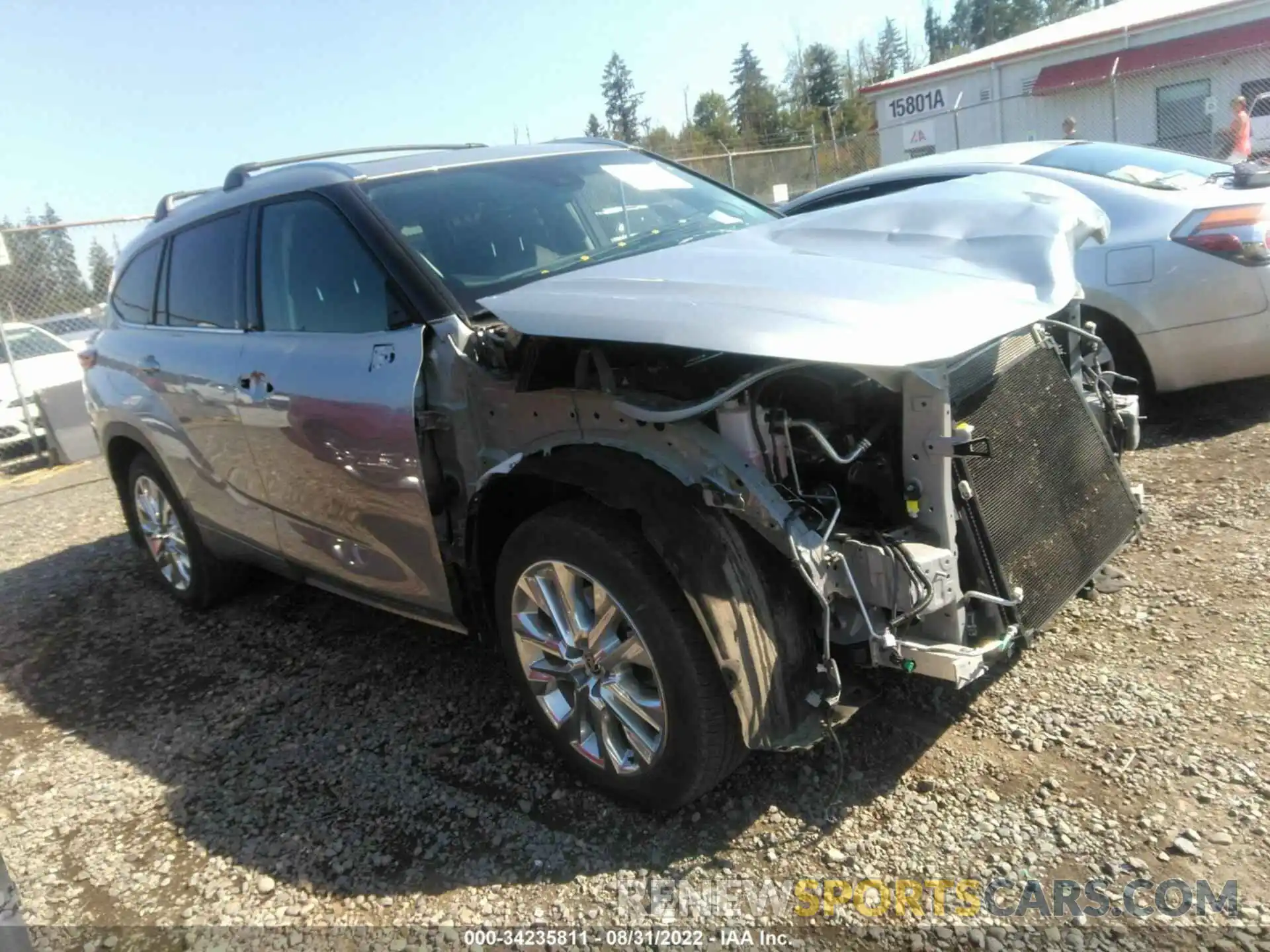 1 Photograph of a damaged car 5TDDZRBH3LS019822 TOYOTA HIGHLANDER 2020