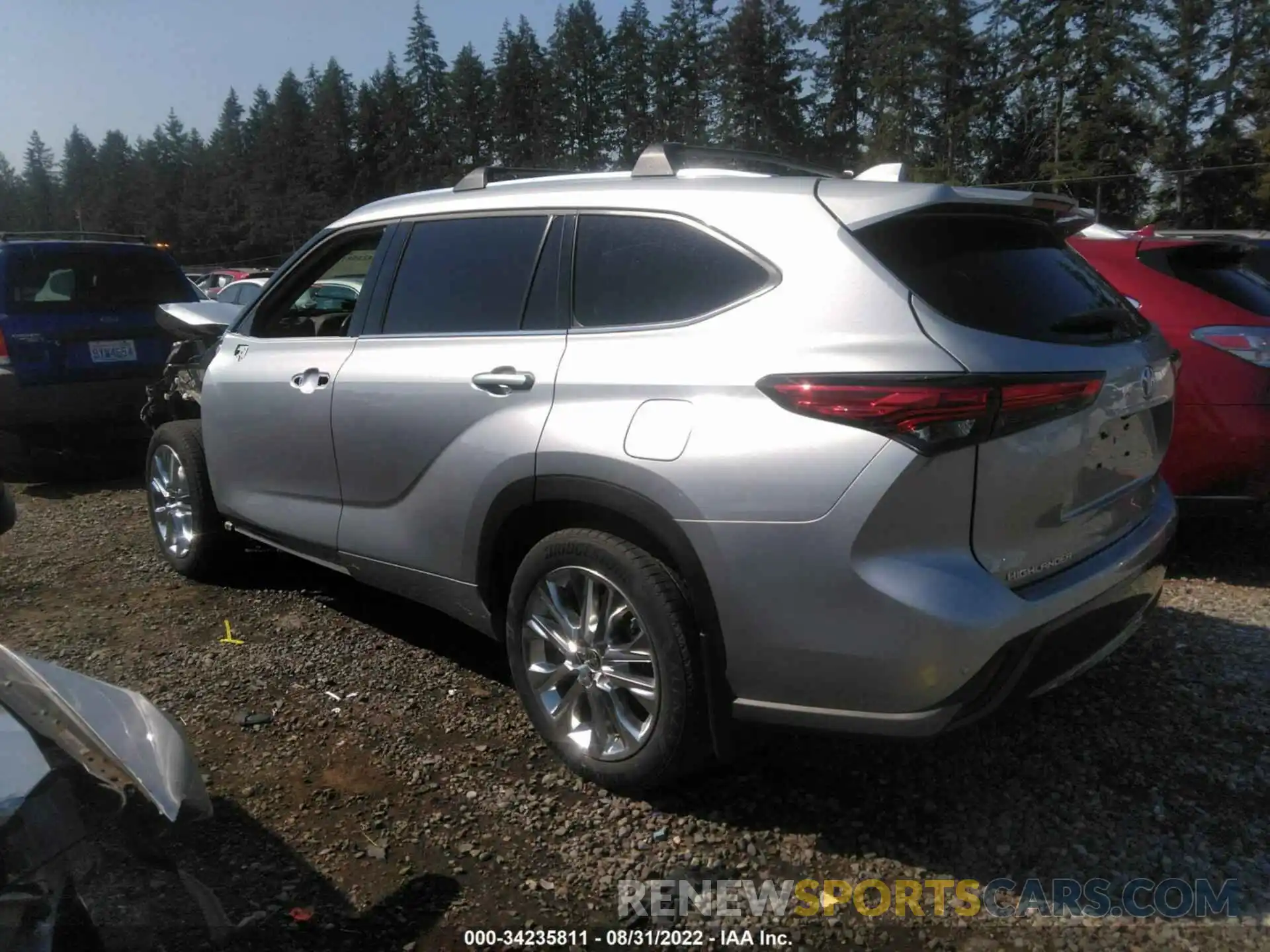 3 Photograph of a damaged car 5TDDZRBH3LS019822 TOYOTA HIGHLANDER 2020