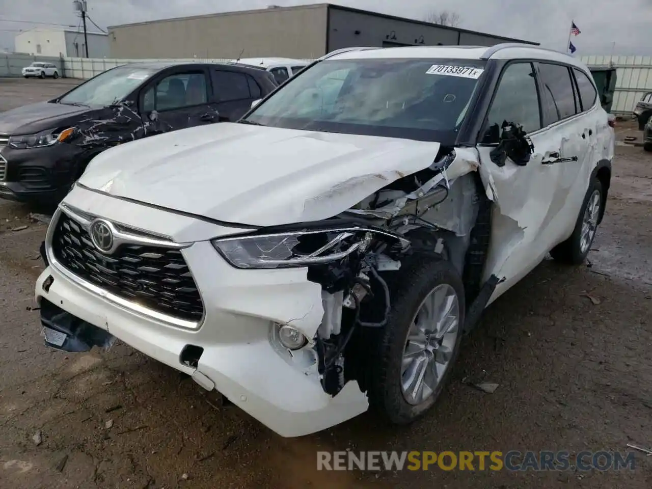 2 Photograph of a damaged car 5TDDZRBH3LS024289 TOYOTA HIGHLANDER 2020