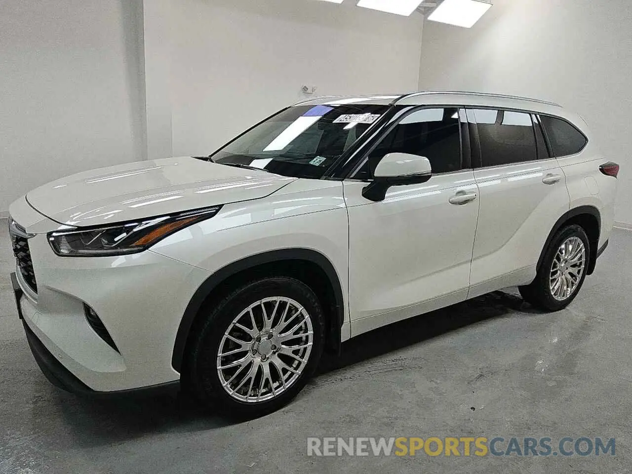 1 Photograph of a damaged car 5TDDZRBH4LS012412 TOYOTA HIGHLANDER 2020