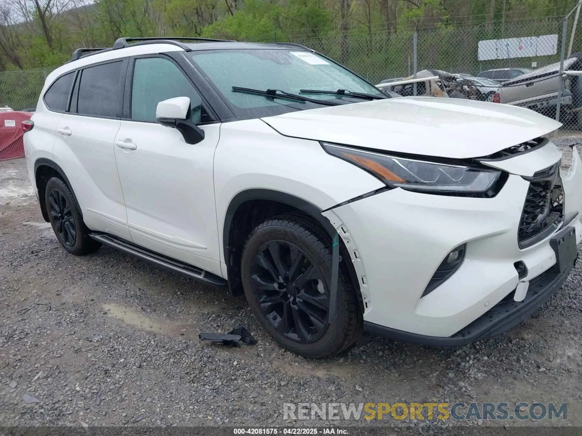 1 Photograph of a damaged car 5TDDZRBH5LS046617 TOYOTA HIGHLANDER 2020