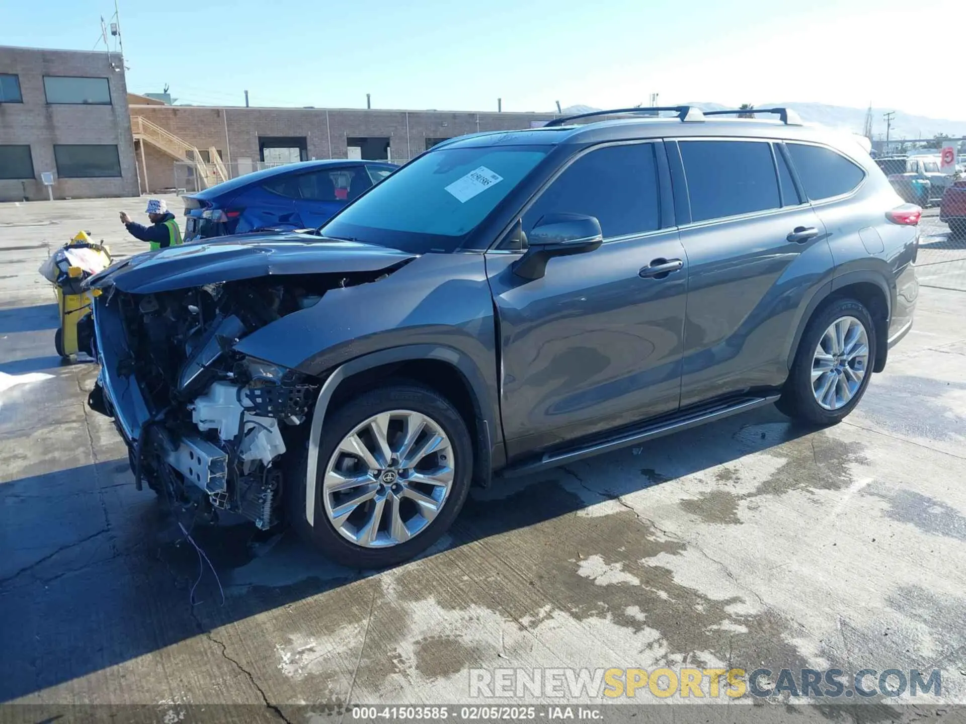 2 Photograph of a damaged car 5TDDZRBH6LS004148 TOYOTA HIGHLANDER 2020