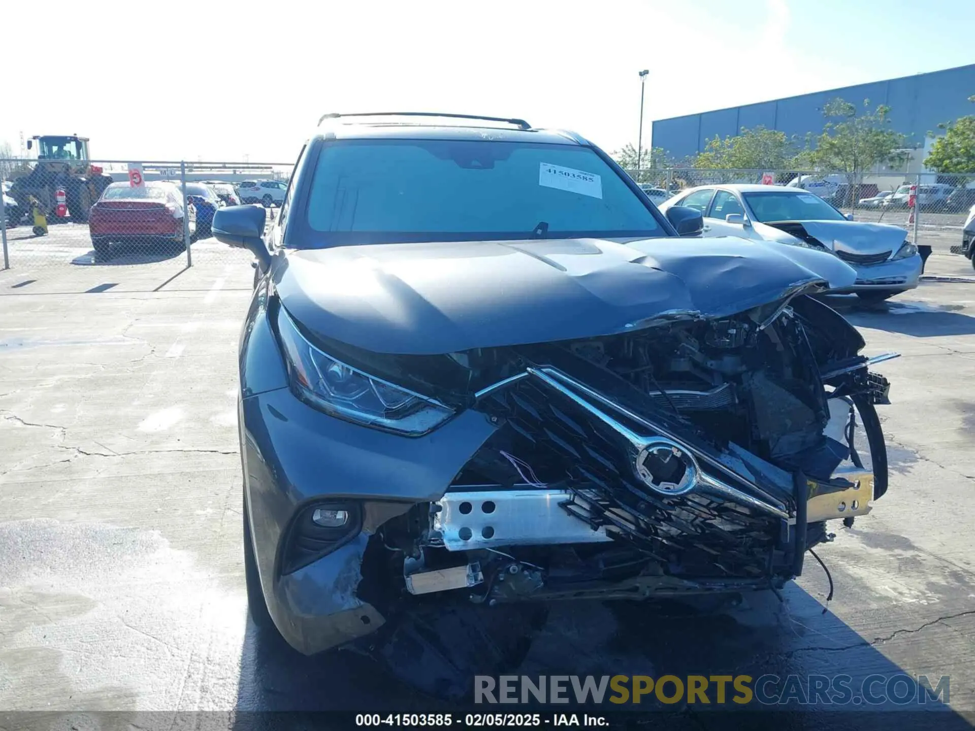 6 Photograph of a damaged car 5TDDZRBH6LS004148 TOYOTA HIGHLANDER 2020